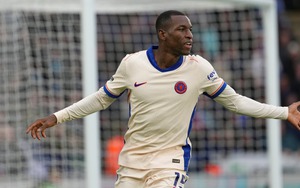 Hỏi mua Jackson, MU thực sự đang 'quẫn'