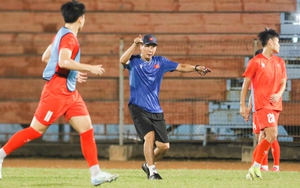 Tin nóng bóng đá Việt hôm nay 18/7: U23 Việt Nam không được làm quen sân thi đấu; Công Phượng có thầy mới