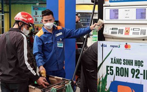 Giá xăng dầu quay đầu giảm nhẹ từ chiều 17/7