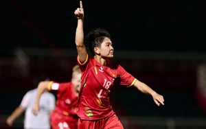 Tiền đạo Tuyết Ngân bất ngờ nhập viện