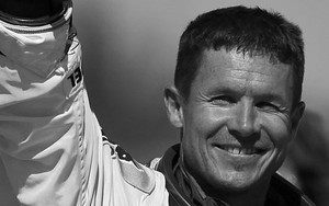 Huyền thoại nhảy dù gặp tai nạn dù lượn, qua đời ở tuổi 56