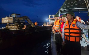 Thủ tướng Chính phủ yêu cầu khẩn trương tìm kiếm cứu nạn, khắc phục hậu quả vụ lật tàu tại Quảng Ninh