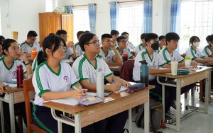 Chuẩn hóa giáo dục chuyên, tạo nền tảng phát triển nhân tài quốc gia