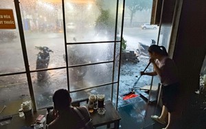 Khoảng 102.000 khách hàng ở miền Bắc bị gián đoạn sử dụng điện do dông lốc chiều 19/7