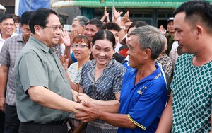 Thủ tướng Phạm Minh Chính thăm người có công với cách mạng tại tỉnh An Giang