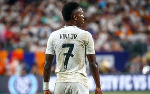 Real Madrid: Khi cậu bé vàng Vini không phát sáng