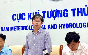 Giám đốc Trung tâm Dự báo Khí tượng Thủy văn Quốc gia Mai Văn Khiêm: Trưa mai, bão số 3 giật cấp 13 đổ bộ đất liền