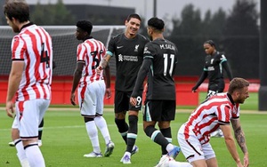 Chân sút đang bị rao bán lập hat-trick trong 14 phút, Liverpool thắng 5 sao ở trận giao hữu kín