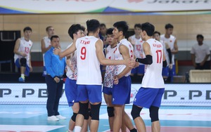 Giành ngôi á quân SEA V.League, ĐT bóng chuyền Việt Nam vẫn vuột vé dự giải châu Á do kém Thái Lan đúng 1 điểm