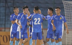 Bóng đá có tội tình gì?