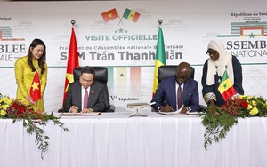 Chủ tịch Quốc hội Trần Thanh Mẫn và Chủ tịch Quốc hội Senegal ký kết Thỏa thuận hợp tác
