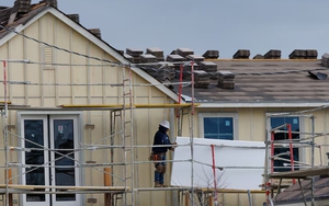 Thị trường nhà đất Mỹ: Doanh số giảm mạnh, giá vẫn lập đỉnh