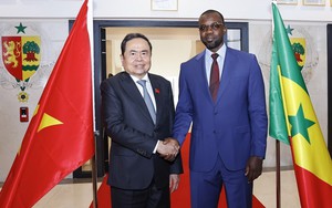 Chủ tịch Quốc hội Trần Thanh Mẫn hội kiến Thủ tướng Senegal Ousmane Sonko