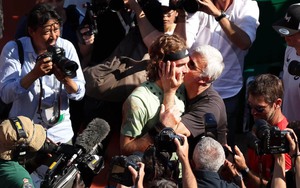 Stefanos Tsitsipas: Không HLV nào hiểu mình bằng cha