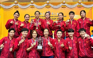 Những nhà vô địch thế giới cầu mây 