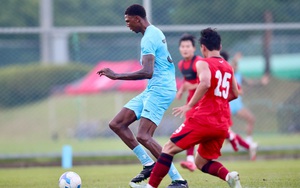 Chân sút cao 2m06 tiếp tục ghi bàn, Nam Định thắng cách biệt đội 6 lần vô địch K-League