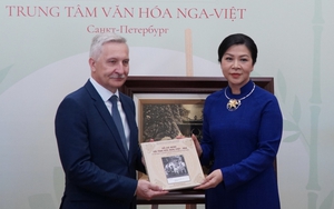Khai trương Trung tâm Văn hóa Nga - Việt tại Saint-Petersburg