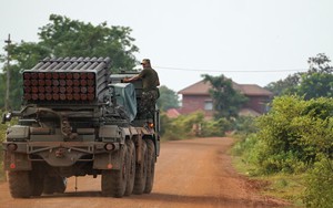 Campuchia và Thái Lan bắt đầu đàm phán ngừng bắn