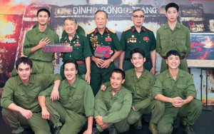 Cựu chiến binh xúc động khi xem 'Mưa đỏ', nhận định bối cảnh dựng sát hiện thực