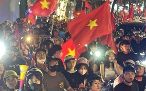 CĐV Việt Nam 'đi bão' sau chiến tích của U23 Việt Nam