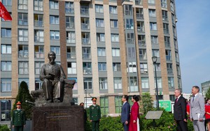 Khánh thành Quảng trường Hồ Chí Minh tại St. Petersburg, LB Nga