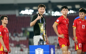 HLV Kim Sang Sik: 'Tôi may mắn khi được làm việc với nhiều cầu thủ tài năng'