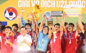 Công Phương bất lực, Thể Công Viettel thất bại trước PVF ở chung kết U21 quốc gia
