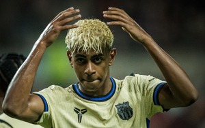 Rashford góp công trong trận thắng đậm 7-3 của Barca