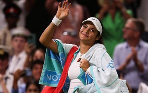 Niềm hy vọng quần vợt nước Anh chia tay Wimbledon khi thua tay vợt số 1 thế giới