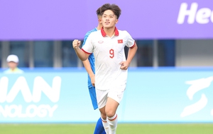 'Vua' giải trẻ Quốc Việt mang hy vọng tới HLV Kim Sang Sik