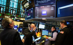 Thị trường tài chính toàn cầu biến động sau thông báo thuế mới của Mỹ