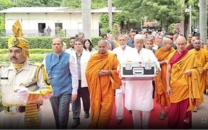 Ấn Độ chào đón sự trở về của xá lợi Phật linh thiêng
