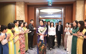 Phu nhân Ngô Phương Ly gặp mặt thân tình các cô dâu Việt Nam tại Hàn Quốc