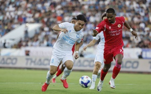 Bình luận viên Quang Huy: 'V-League mùa giải mới đáng để chờ đợi'