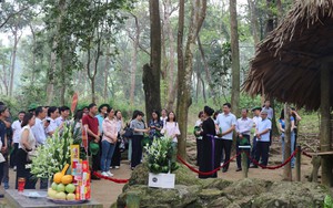80 năm Quốc khánh: Rộn ràng mùa du lịch về nguồn