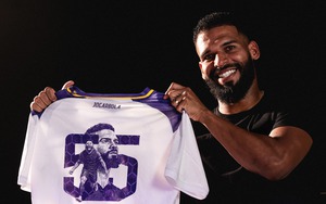 'Bom tấn' về V-League