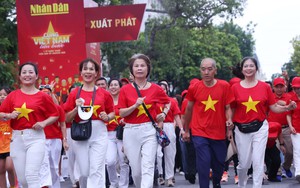 Phát động sự kiện đi bộ trên toàn quốc "Cùng Việt Nam tiến bước"