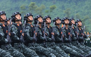 Tổng hợp luyện lực lượng diễu binh, diễu hành thực hiện nhiệm vụ A80