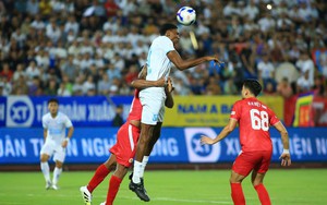 Ứng viên vô địch khởi đầu chật vật ở V-League 2025/26