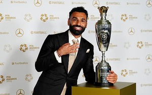 Salah lần thứ ba đoạt giải Cầu thủ xuất sắc nhất năm của PFA, đi vào lịch sử Ngoại hạng Anh