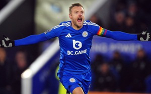 Jamie Vardy bất ngờ có cơ hội đá Champions League ở tuổi 38