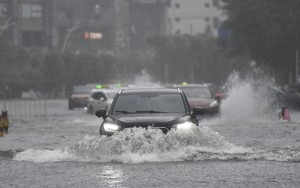 Trung Quốc kích hoạt cơ chế ứng phó khẩn cấp lũ lụt tại nhiều tỉnh thành