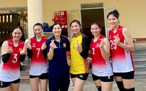 Hoa khôi bóng chuyền Phạm Thị Yến tái xuất thi đấu cùng ngôi sao cao gần 1m9 và những cựu binh, không quên 'báo cáo' với chồng