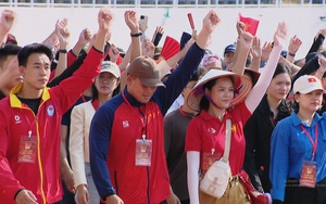 Dàn nghệ sĩ ba miền Bắc Trung Nam hào hứng trong ngày hợp luyện diễu binh diễu hành A80