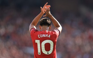 Cunha đúng là cứu tinh của MU!