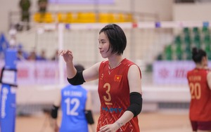 Trang bóng chuyền thế giới khen ngợi Trần Thị Thanh Thúy và 3 tuyển thủ Việt Nam, đánh giá cao thầy trò HLV Tuấn Kiệt