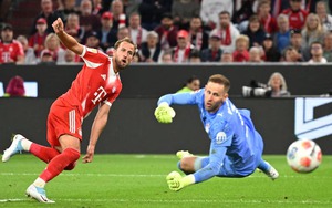 Harry Kane lập hat-trick, Bayern Munich đại thắng Leipzig với một 'set tennis trắng'