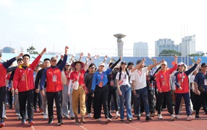 Nhiều nghệ sĩ nổi tiếng showbiz tham gia diễu hành trong Lễ kỷ niệm Quốc khánh 2-9