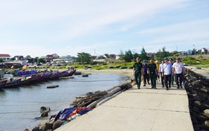 Quân đội duy trì 346.210 cán bộ, chiến sĩ cùng 8.200 phương tiện các loại ứng phó bão số 5