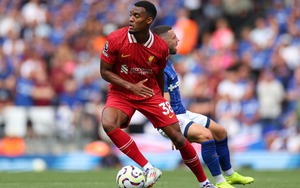 Newcastle – Liverpool: Ơn giời, Gravenberch đã trở lại!